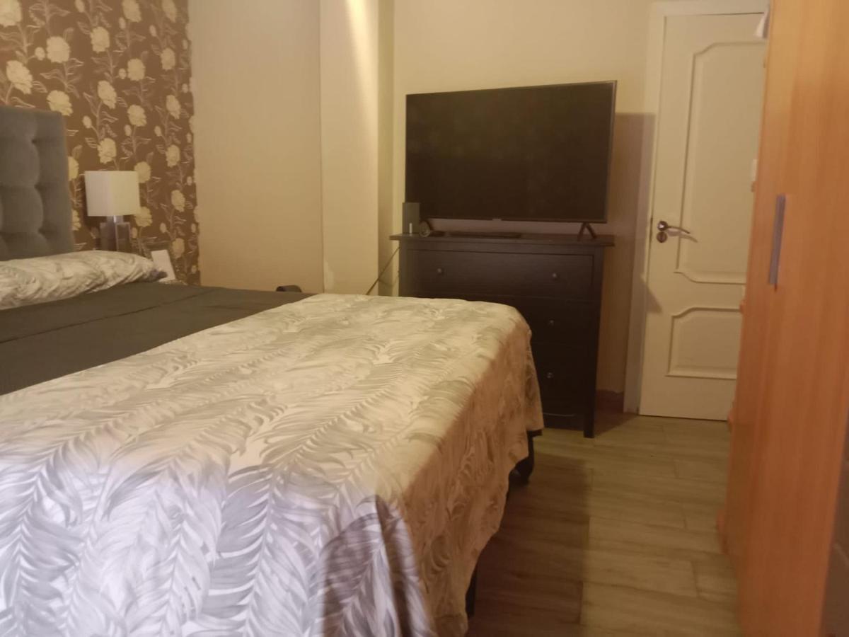 Habitacion Privada Tarragona Con Cocina Salon Y Terraza Piso Compartido Exterior foto
